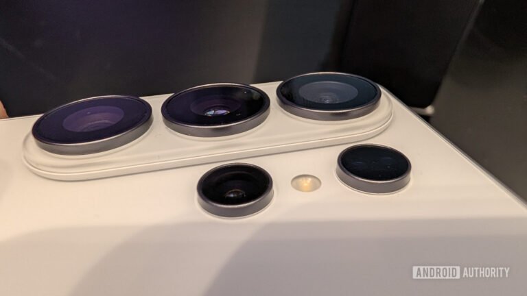Is Samsung using a newer periscope lens on the Galaxy S26 Ultra? Here’s what we know (Updated)