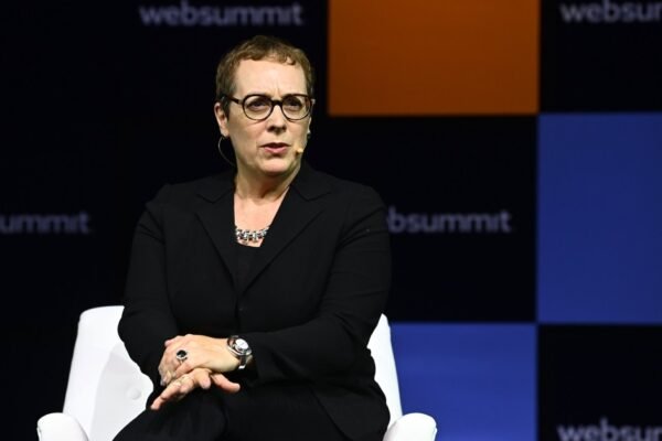 One of Grammarly’s ‘experts’ is suing the company over its identity-stealing AI feature