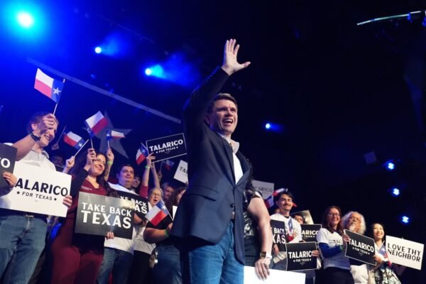 Democrats dominate midterm fundraising, but Republicans have a huge cash advantage