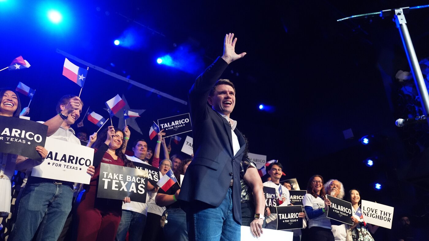 Democrats dominate midterm fundraising, but Republicans have a huge cash advantage