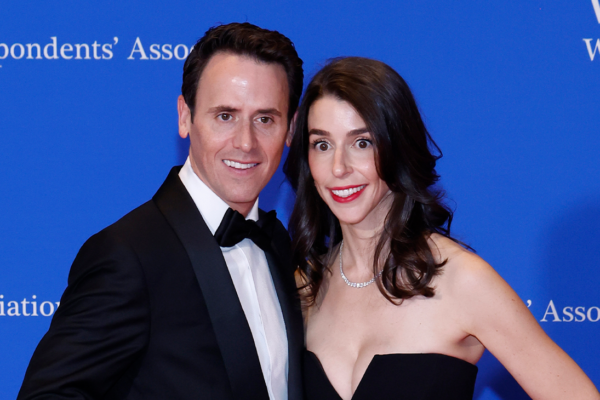 Oz Pearlman and Elisa Rosen attend the 2026 White House Correspondents' Dinner.