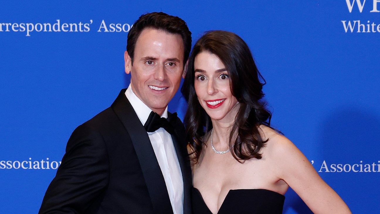 Oz Pearlman and Elisa Rosen attend the 2026 White House Correspondents' Dinner.