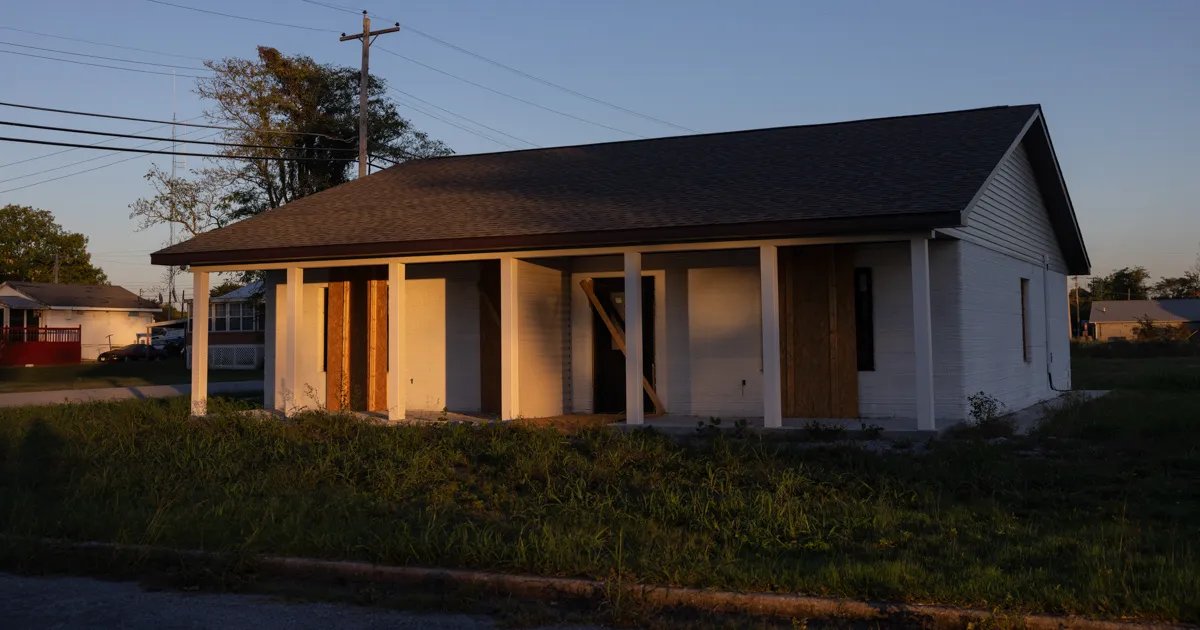 They Said a 3D Printer Would Bring Housing to This Town. It Was Yet Another Broken Promise.