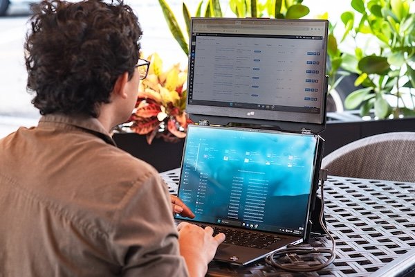 Is A Portable Monitor Worth The Investment For Your Business? – Young Upstarts