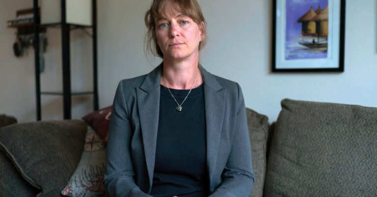 N.I.H. Reinstates Employee Put on Leave After Criticizing Trump Research Cuts