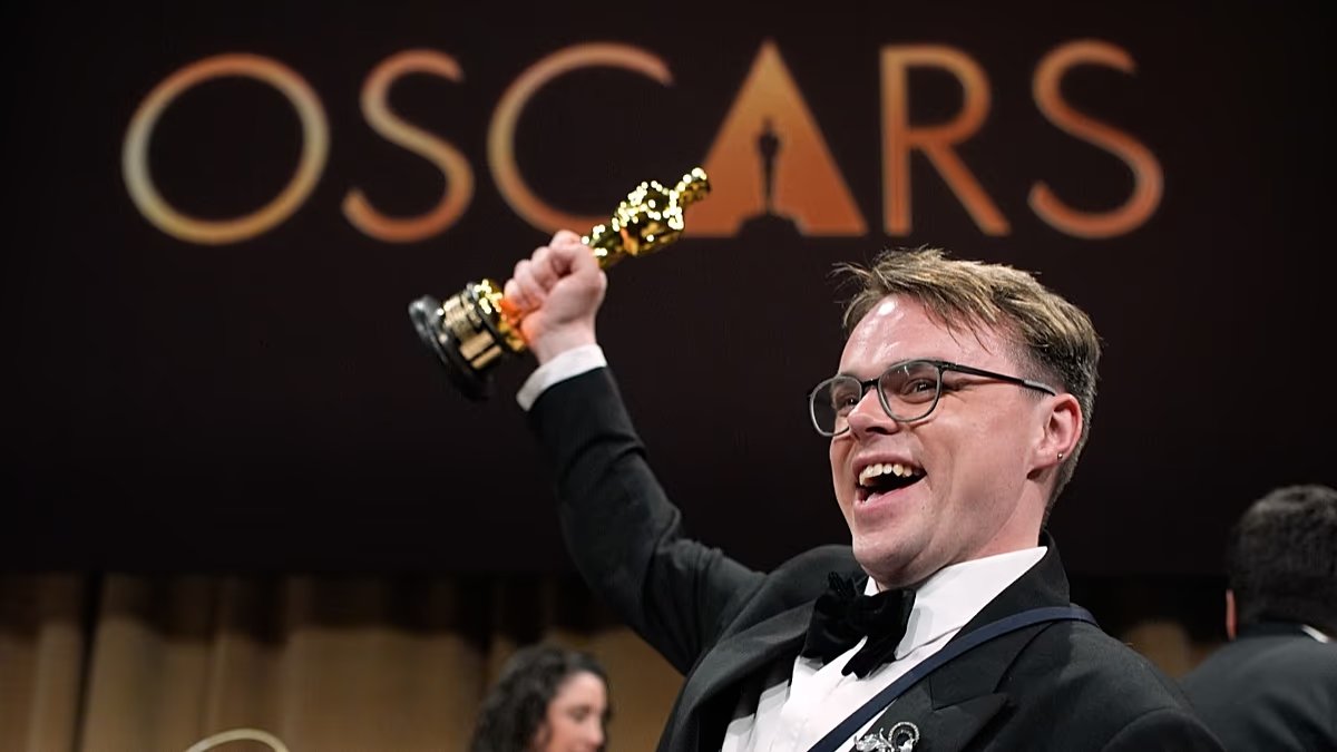 ‘Mr Nobody Against Putin’ director’s Oscar lost after being confiscated at US airport