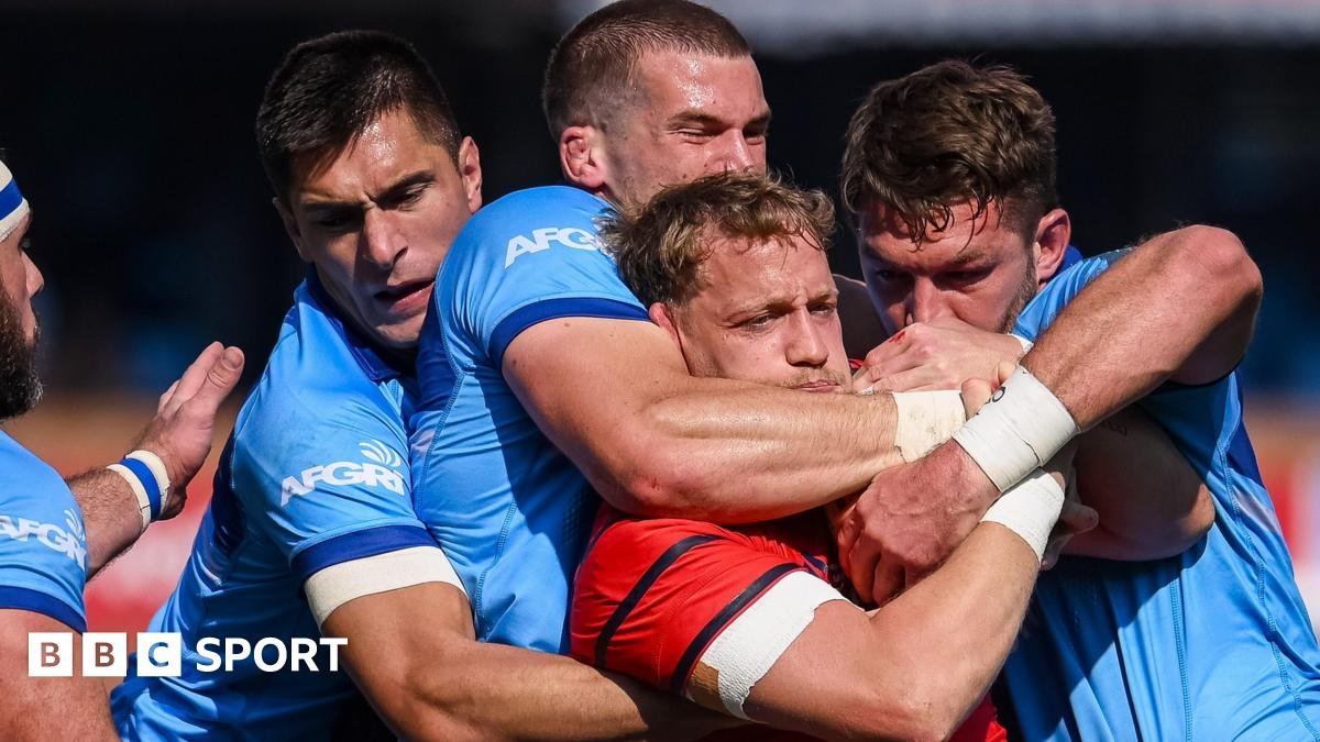 Bulls overpower Munster to reach URC semi-finals