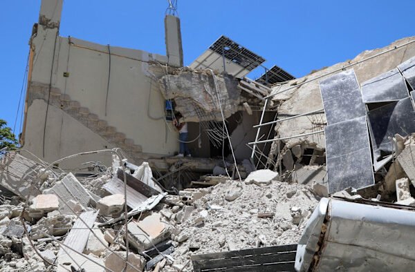 Israel and Hizbollah agree ceasefire