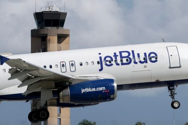 JetBlue bets big on Fort Lauderdale, from a new airport lounge to an international gateway