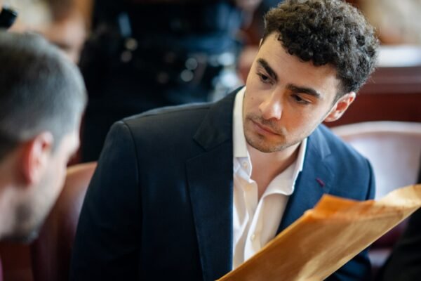 Luigi Mangione's lawyers withdraw plans for psychiatric defense
