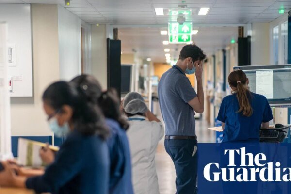NHS to curb political symbols on uniforms after antisemitism report