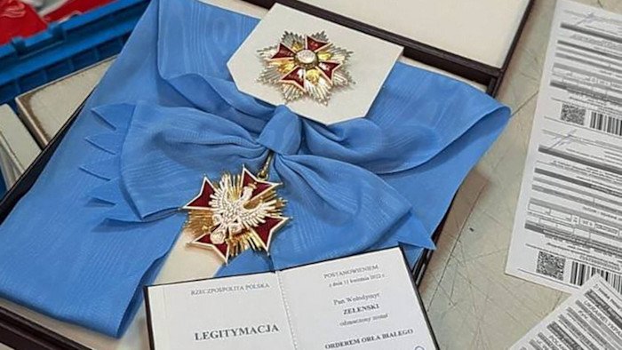 Zelenskyy returns Polish state medal in escalating dispute with ally