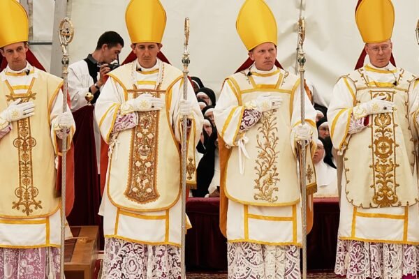 Lefebvrists answer Pope after excommunication as Redemptorist schism looms