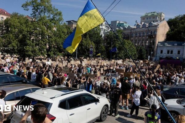Protests in Ukraine's cities against Zelensky's removal of defence minister
