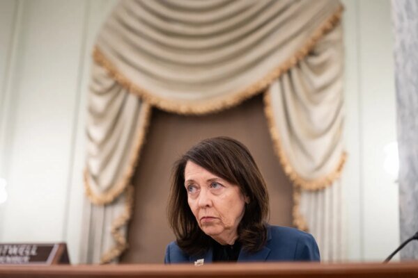 Senators Push Federal Regulator to Prove School Bus Safety Data Is Accurate