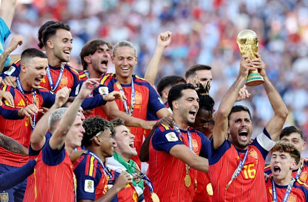 Spain outplay Messi’s Argentina to reach World Cup summit