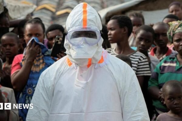 UK humanitarian worker monitored for Ebola in London hospital
