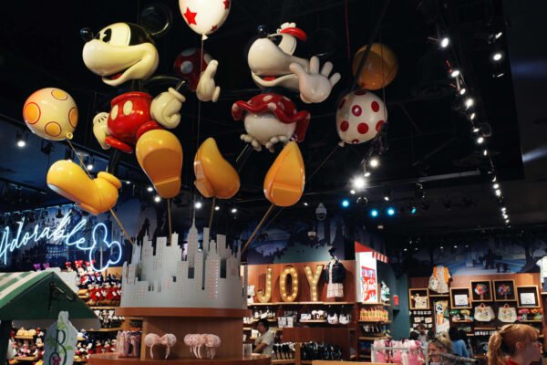 Here's what to expect when Disney reports earnings before the bell