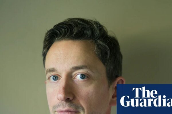 Thirst by John Robins audiobook review – an ex-drinker’s darkly funny journey