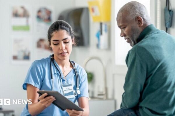Walk-in mental health centres to open in banks and libraries across England