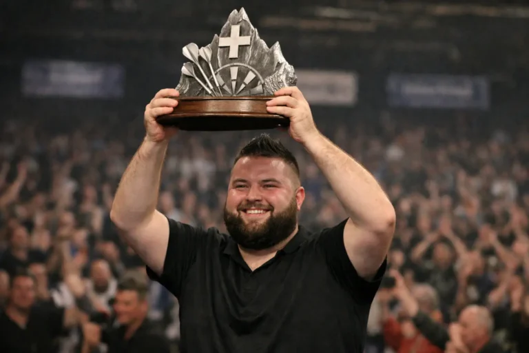 Smith Announces 2027 Comeback After Swiss Darts Trophy Victory