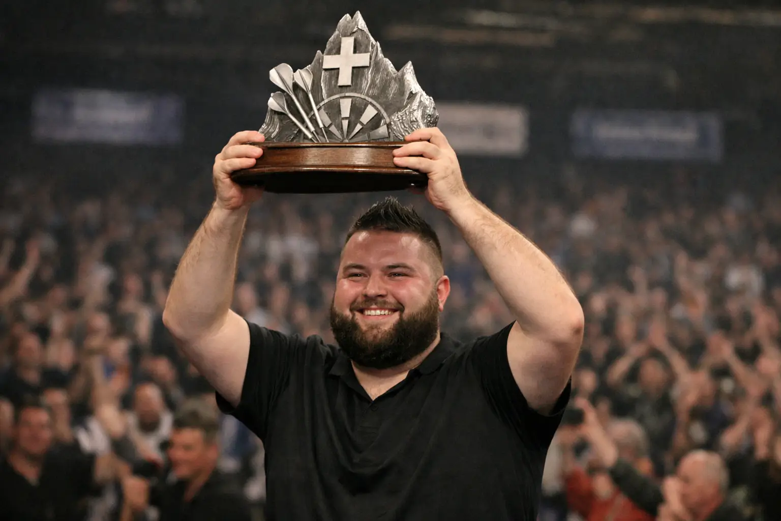 Smith Announces 2027 Comeback After Swiss Darts Trophy Victory